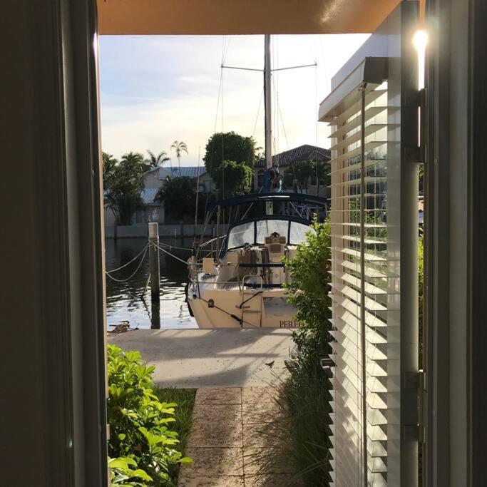 Beach Apt With Waterview In Las Olas Blvd Fort Lauderdale Exterior photo